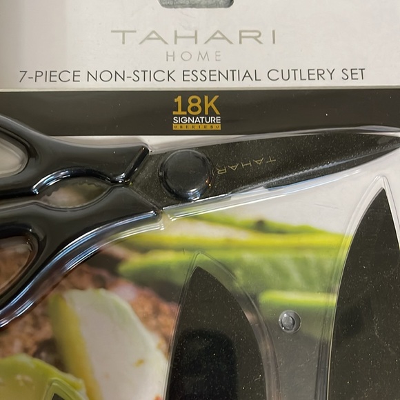 TAHARI Home 18K Signature Series 7 pc Non Stick Essential Cutlery Set - Picture 5 of 8